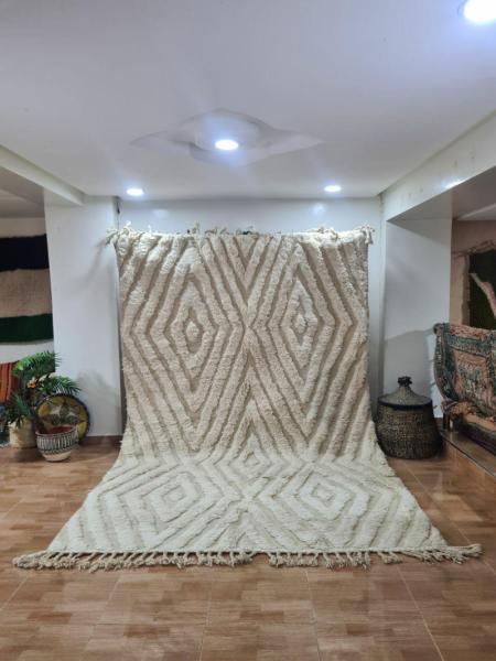 White Riamaz Marokkaans handgemaakt tapijt